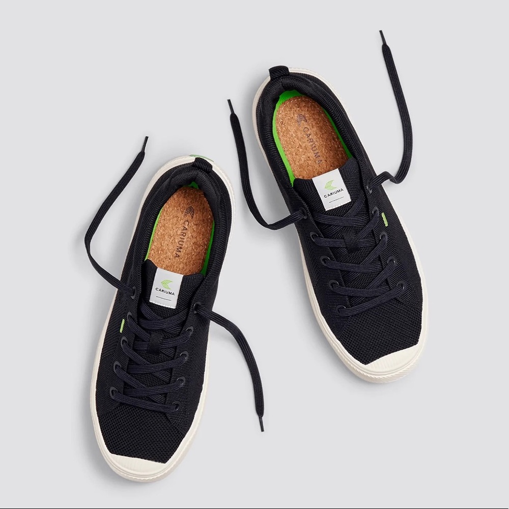 Cariuma IBI Low Black Knit Sneaker